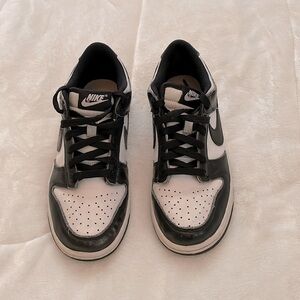 Nike Panda Dunks